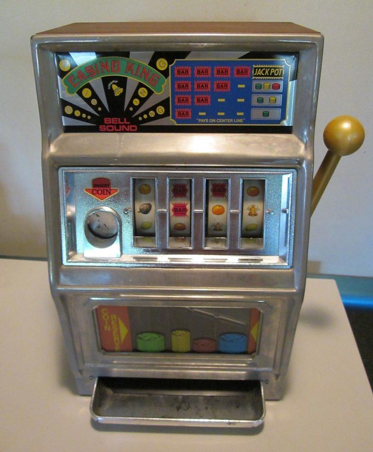 casino 7 toy slot machine by waco